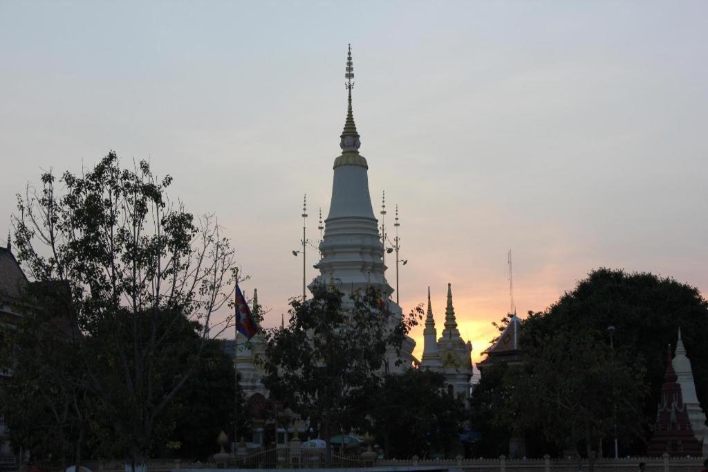 Hotel Zing Phnom Penh Zewnętrze zdjęcie